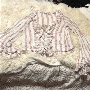 American Eagle Front Ruffle wide sleeve blouse